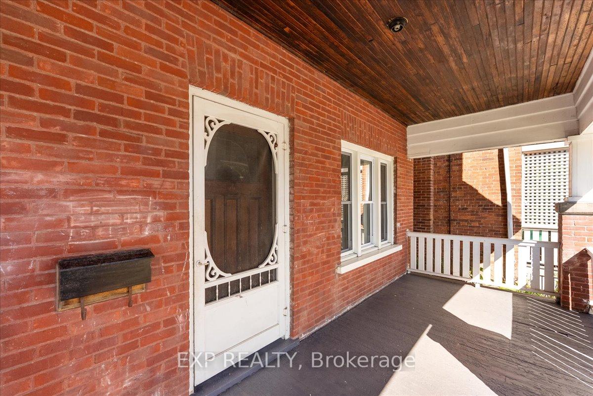 Photo 2 of 468 Charlotte Street, Peterborough, Town Ward 3 — HOMEH