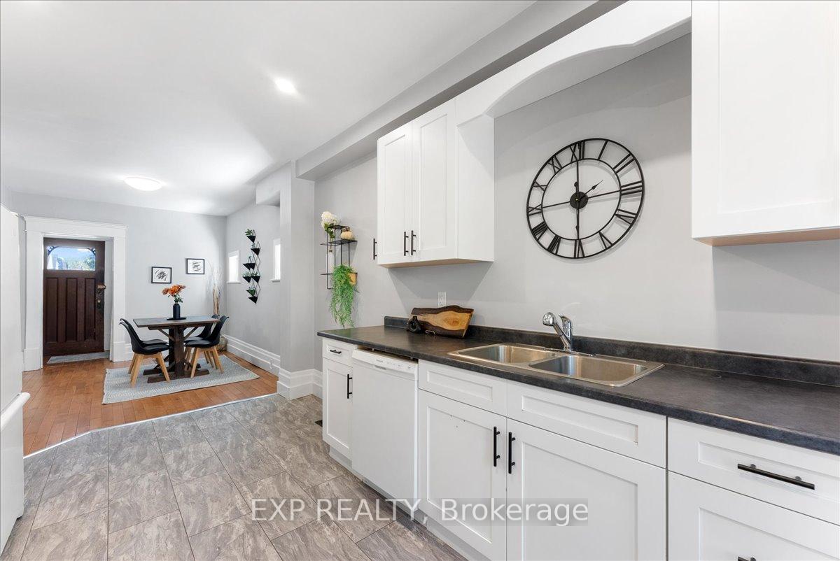 Photo 12 of 468 Charlotte Street, Peterborough, Town Ward 3 — HOMEH