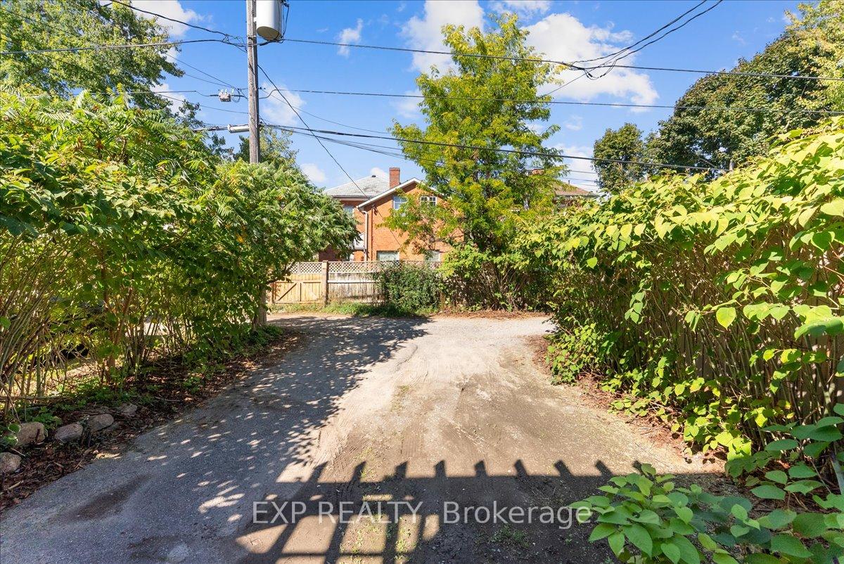 Photo 35 of 468 Charlotte Street, Peterborough, Town Ward 3 — HOMEH