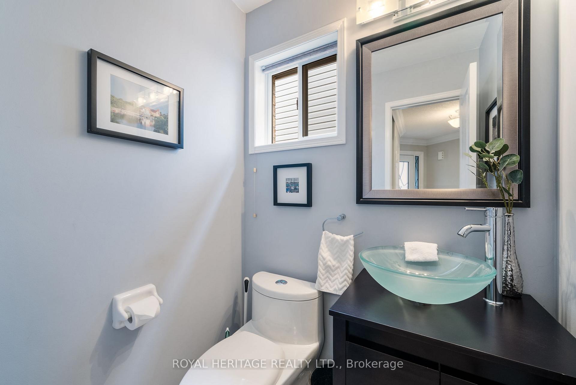 Photo 24 of 21 Dalebrooke Crescent, Whitby, Williamsburg — HOMEH
