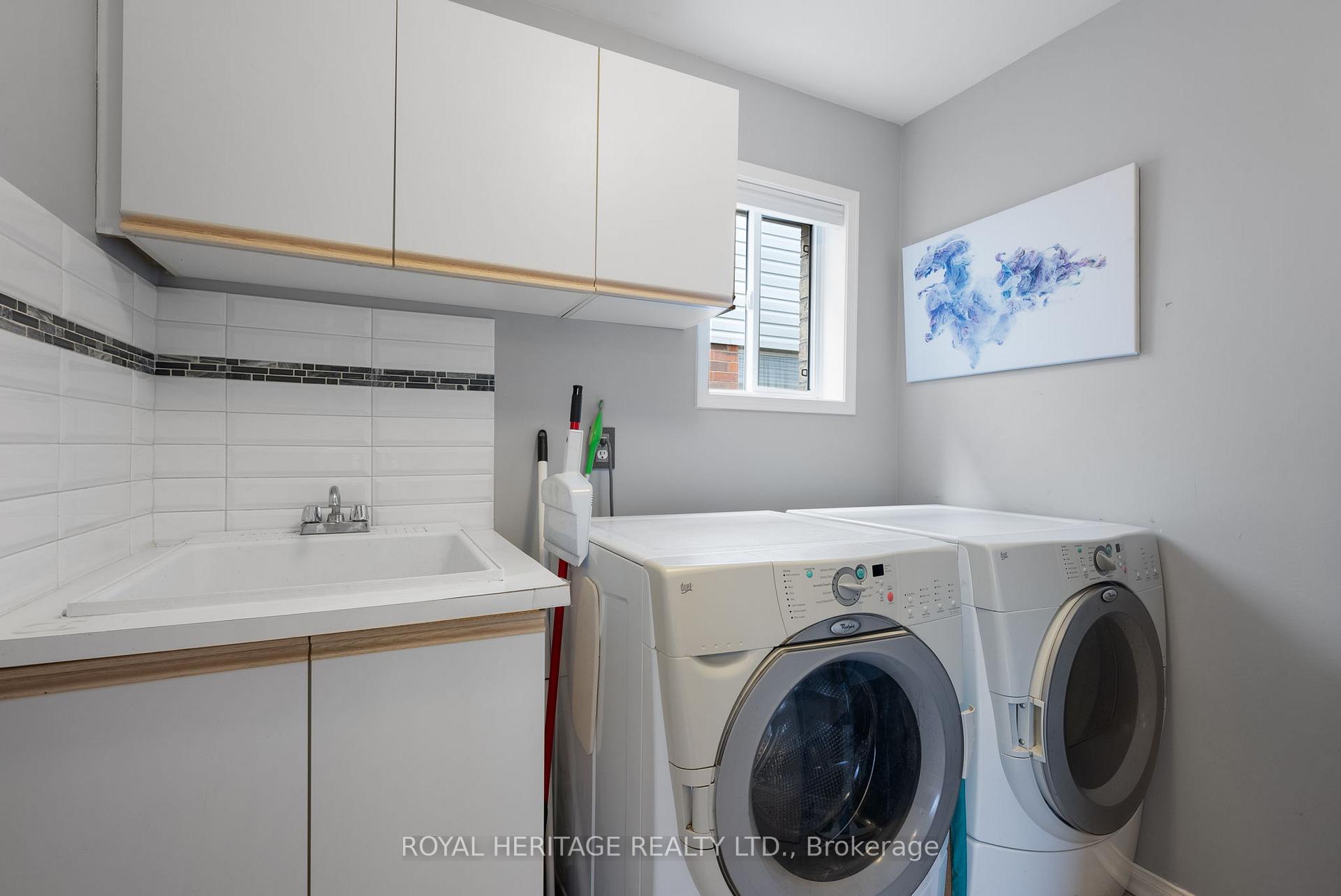 Photo 25 of 21 Dalebrooke Crescent, Whitby, Williamsburg — HOMEH