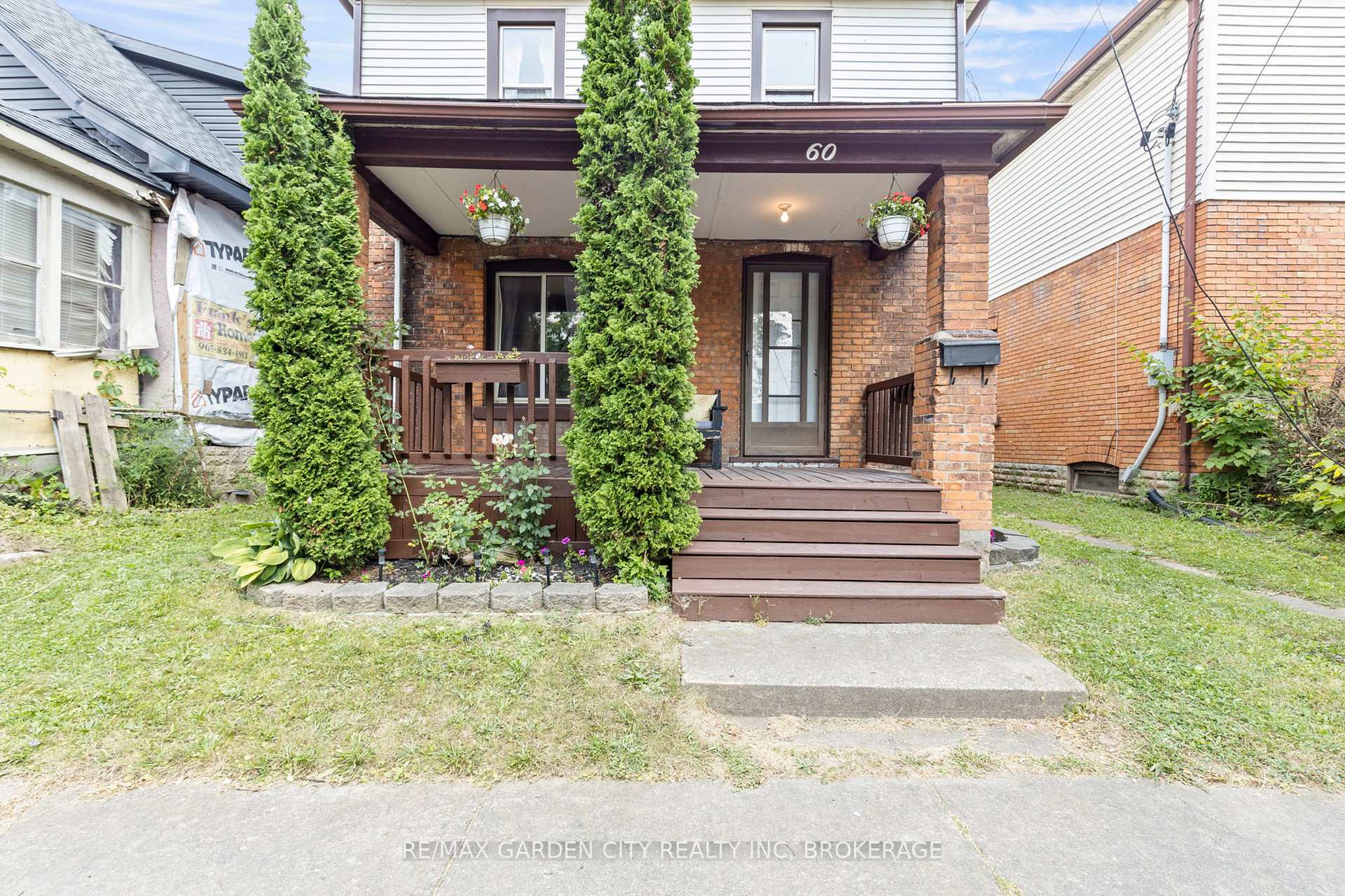Photo 2 of 60 John Street, Welland, Welland Downtown — HOMEH