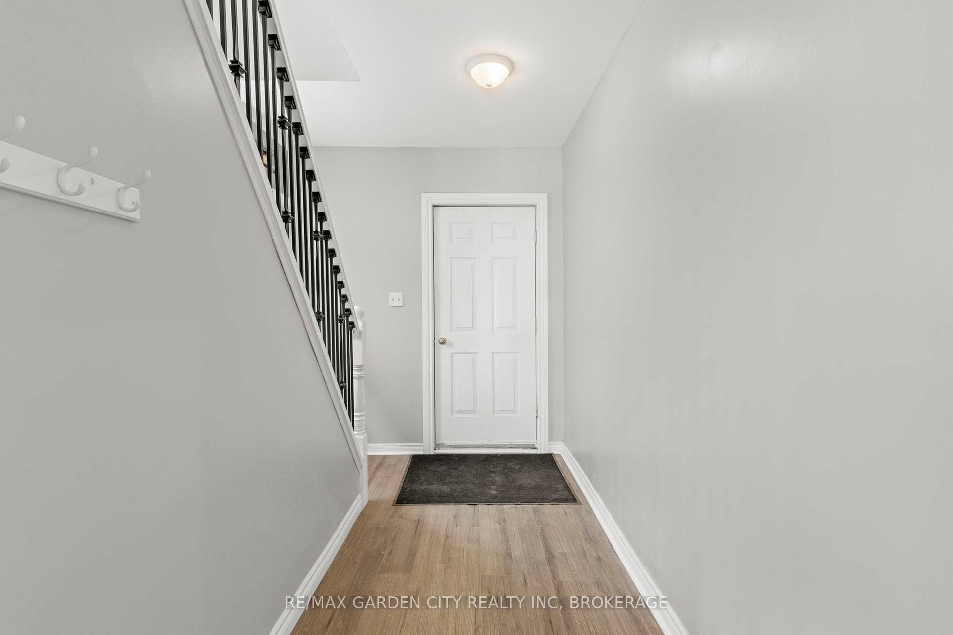 Photo 4 of 60 John Street, Welland, Welland Downtown — HOMEH