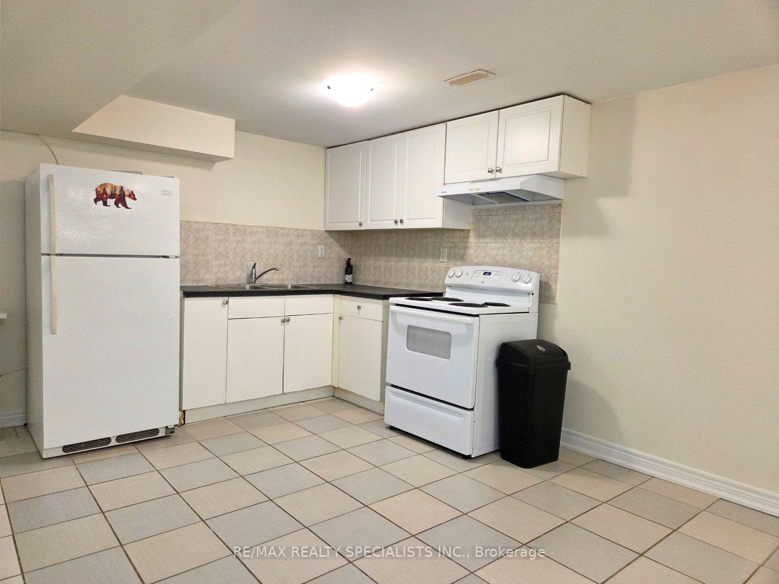 Photo 2 of Unit BSMT, 47 Glenmanor Drive, Brampton, Heart Lake West — HOMEH