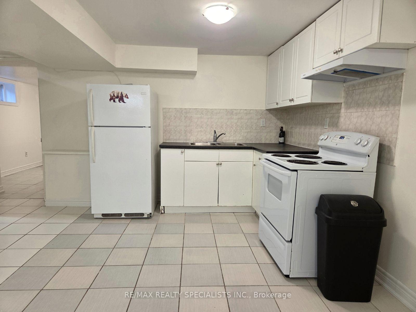 Photo 4 of Unit BSMT, 47 Glenmanor Drive, Brampton, Heart Lake West — HOMEH
