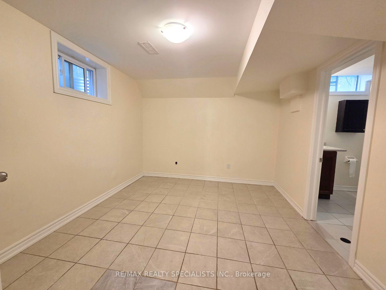 Photo 6 of Unit BSMT, 47 Glenmanor Drive, Brampton, Heart Lake West — HOMEH