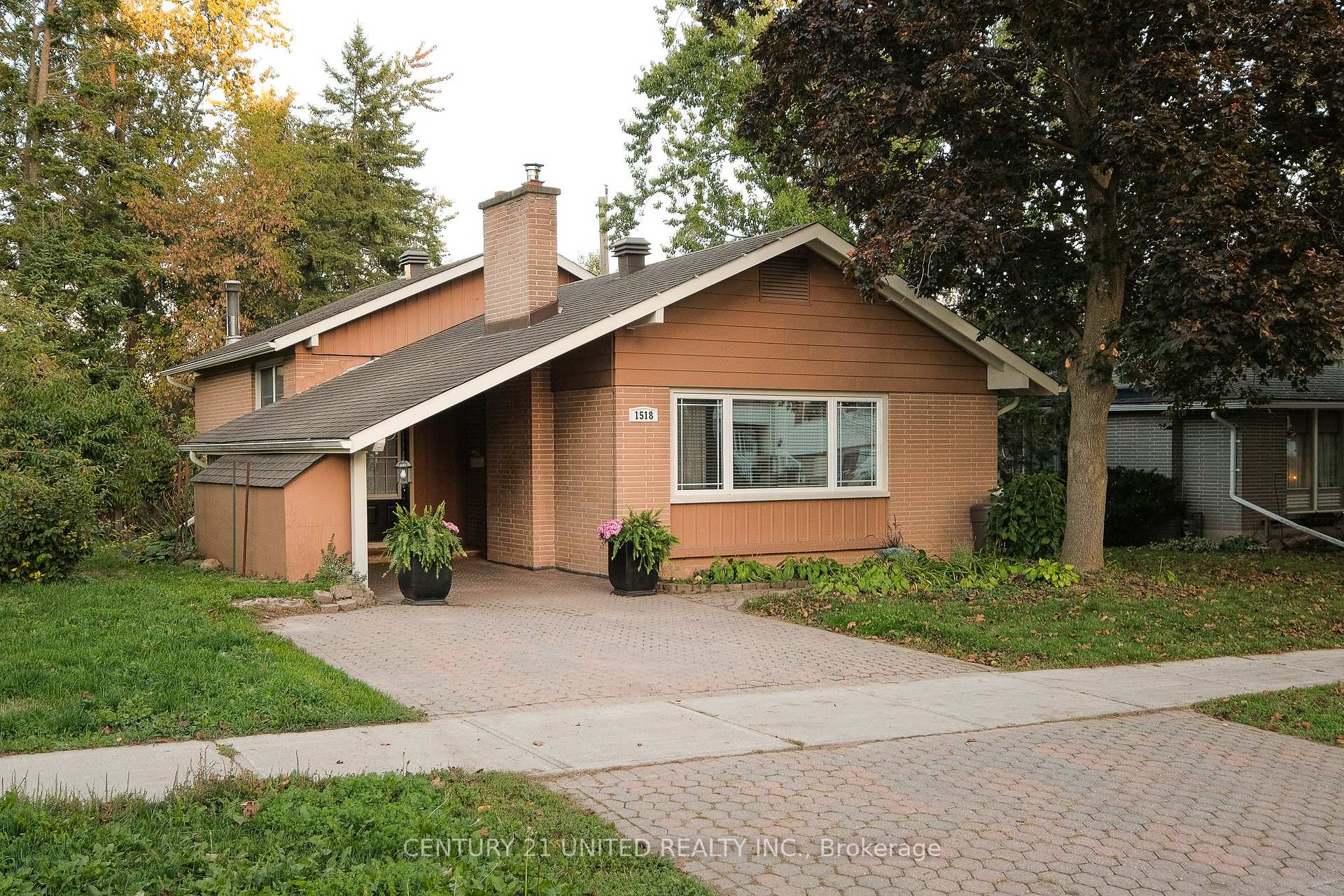 Photo 1 of 1518 Westbrook Drive, Peterborough, Monaghan Ward 2 — HOMEH
