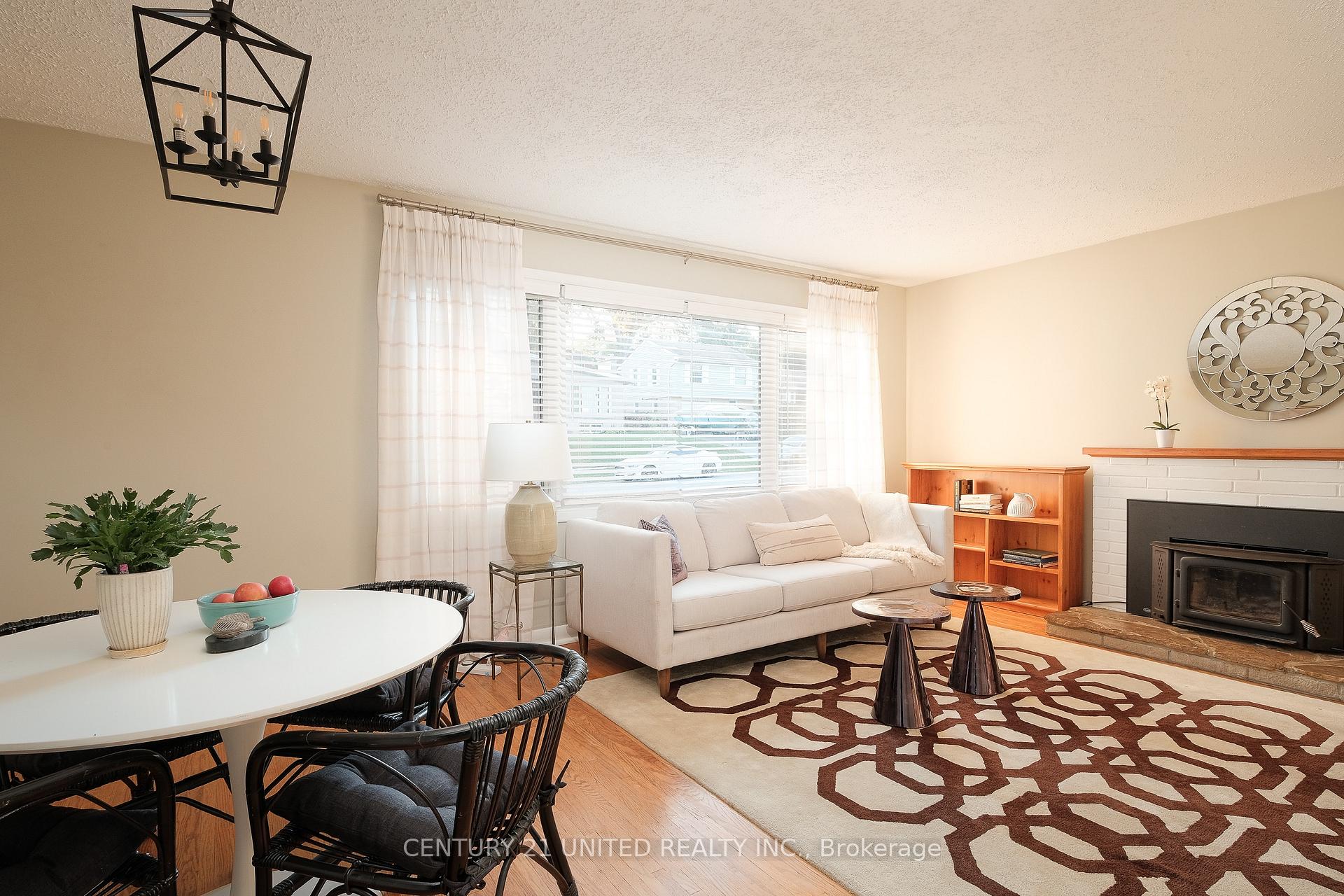Photo 7 of 1518 Westbrook Drive, Peterborough, Monaghan Ward 2 — HOMEH
