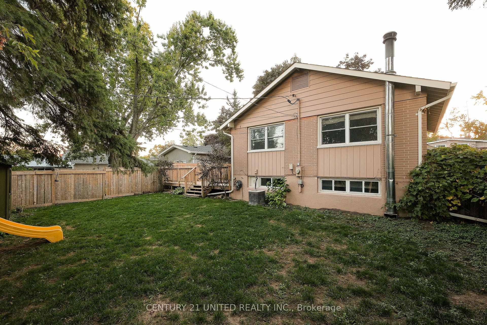 Photo 39 of 1518 Westbrook Drive, Peterborough, Monaghan Ward 2 — HOMEH