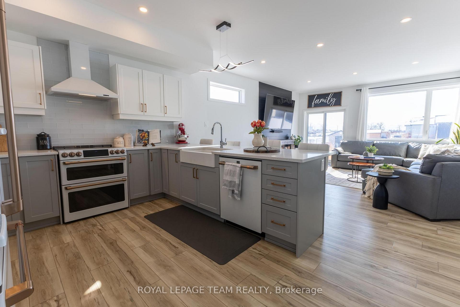 Photo 15 of 178 Tom Gavinski Street, Arnprior — HOMEH