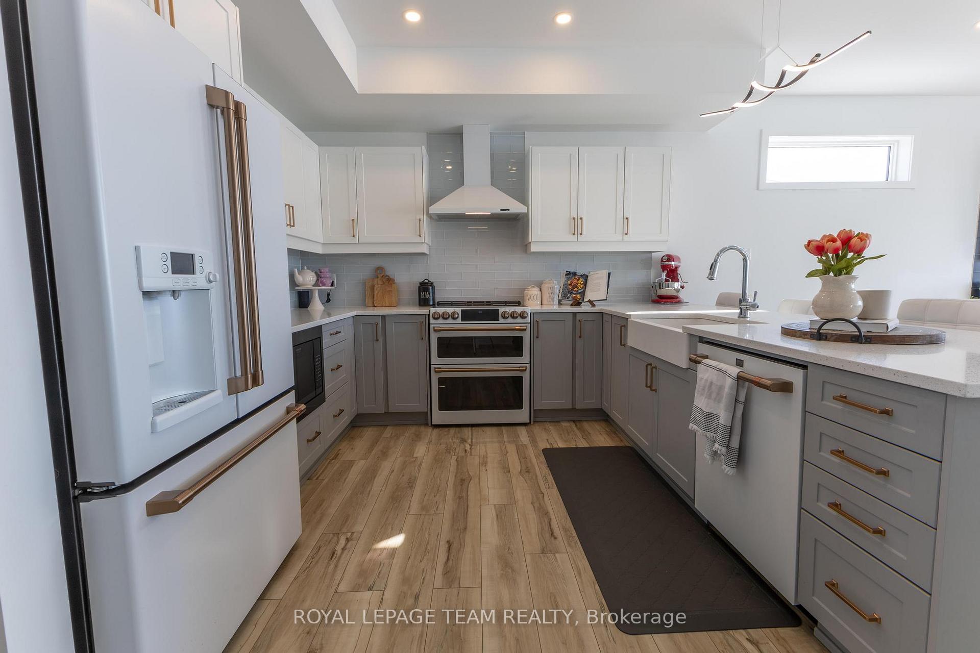 Photo 4 of 178 Tom Gavinski Street, Arnprior — HOMEH