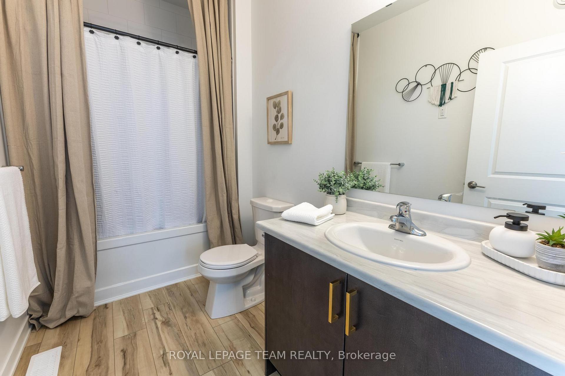 Photo 11 of 178 Tom Gavinski Street, Arnprior — HOMEH