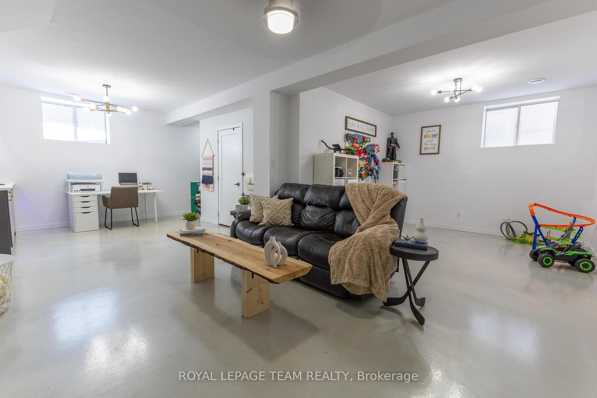 Photo 16 of 178 Tom Gavinski Street, Arnprior — HOMEH
