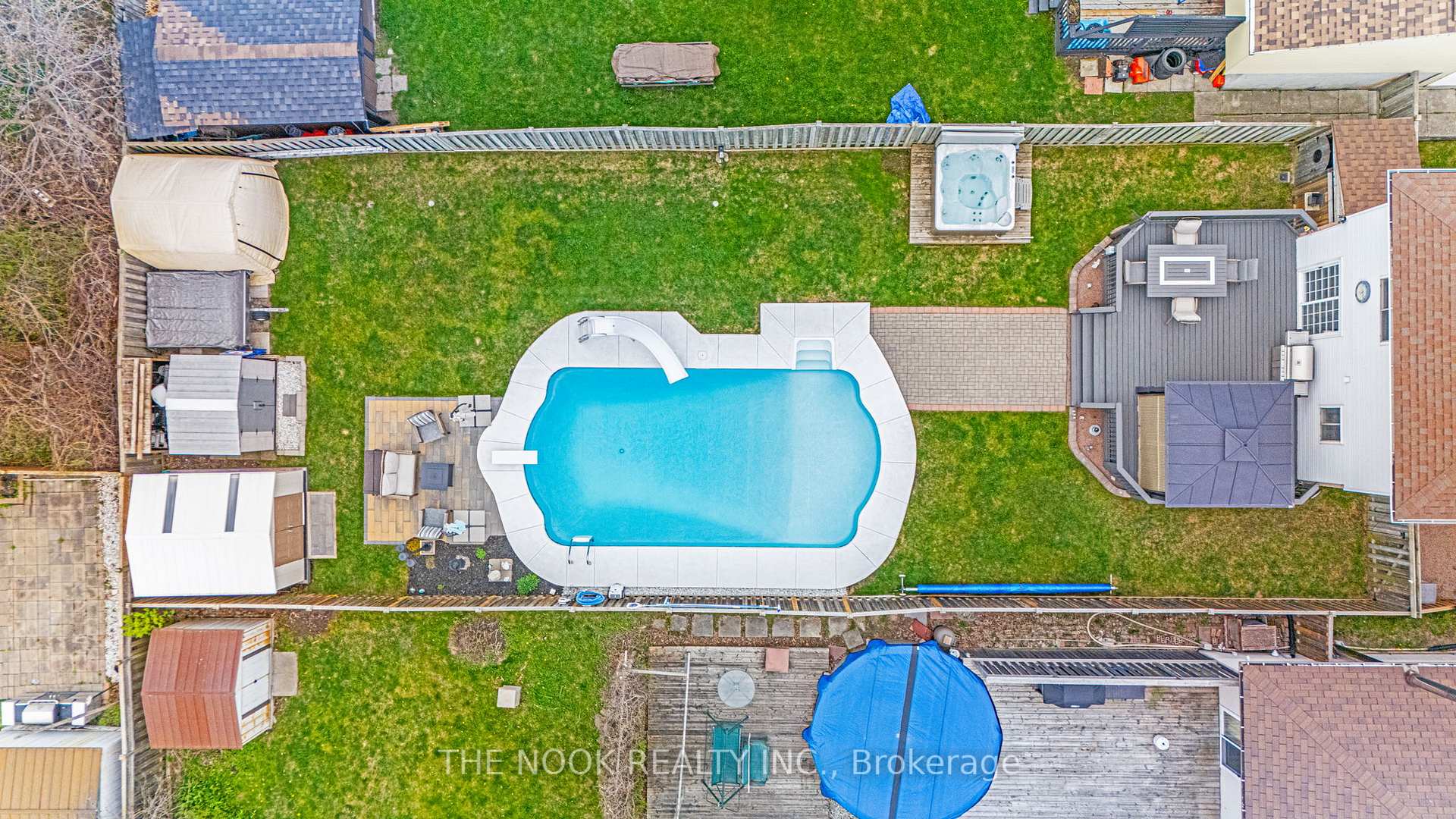 Photo 2 of 541 Laval Street, Oshawa, Vanier — HOMEH