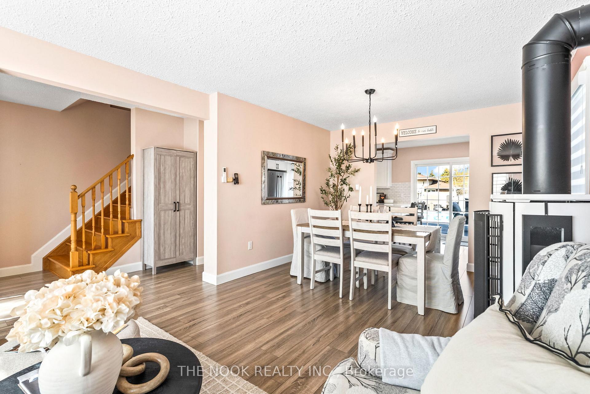 Photo 8 of 541 Laval Street, Oshawa, Vanier — HOMEH