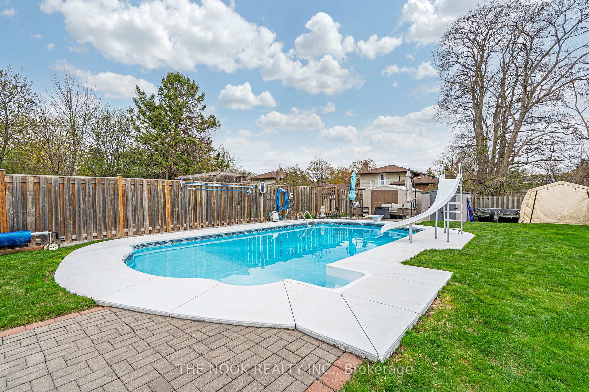 Photo 37 of 541 Laval Street, Oshawa, Vanier — HOMEH