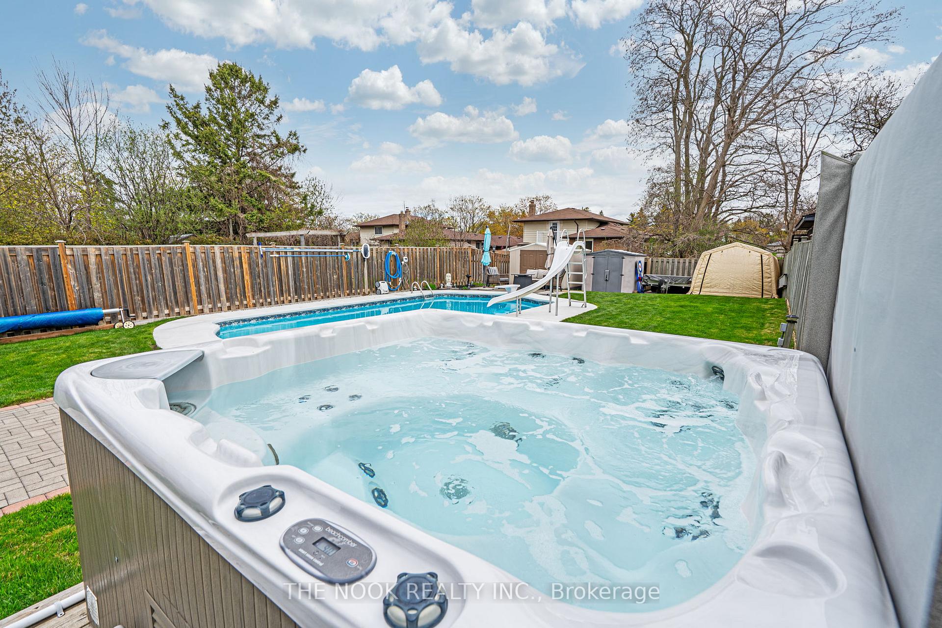 Photo 40 of 541 Laval Street, Oshawa, Vanier — HOMEH