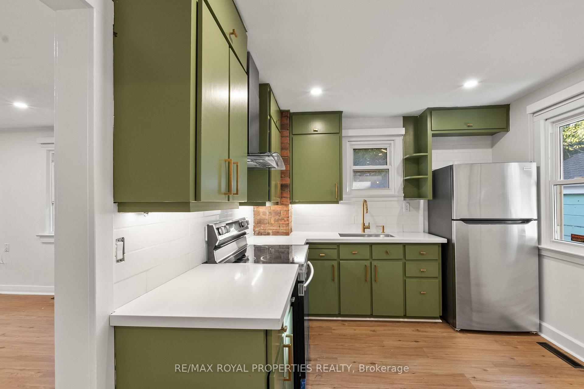 Photo 8 of 624 Marksbury Road, Pickering, West Shore — HOMEH