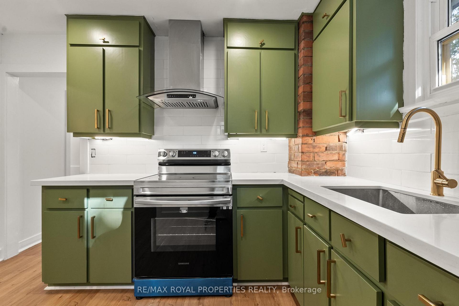 Photo 9 of 624 Marksbury Road, Pickering, West Shore — HOMEH