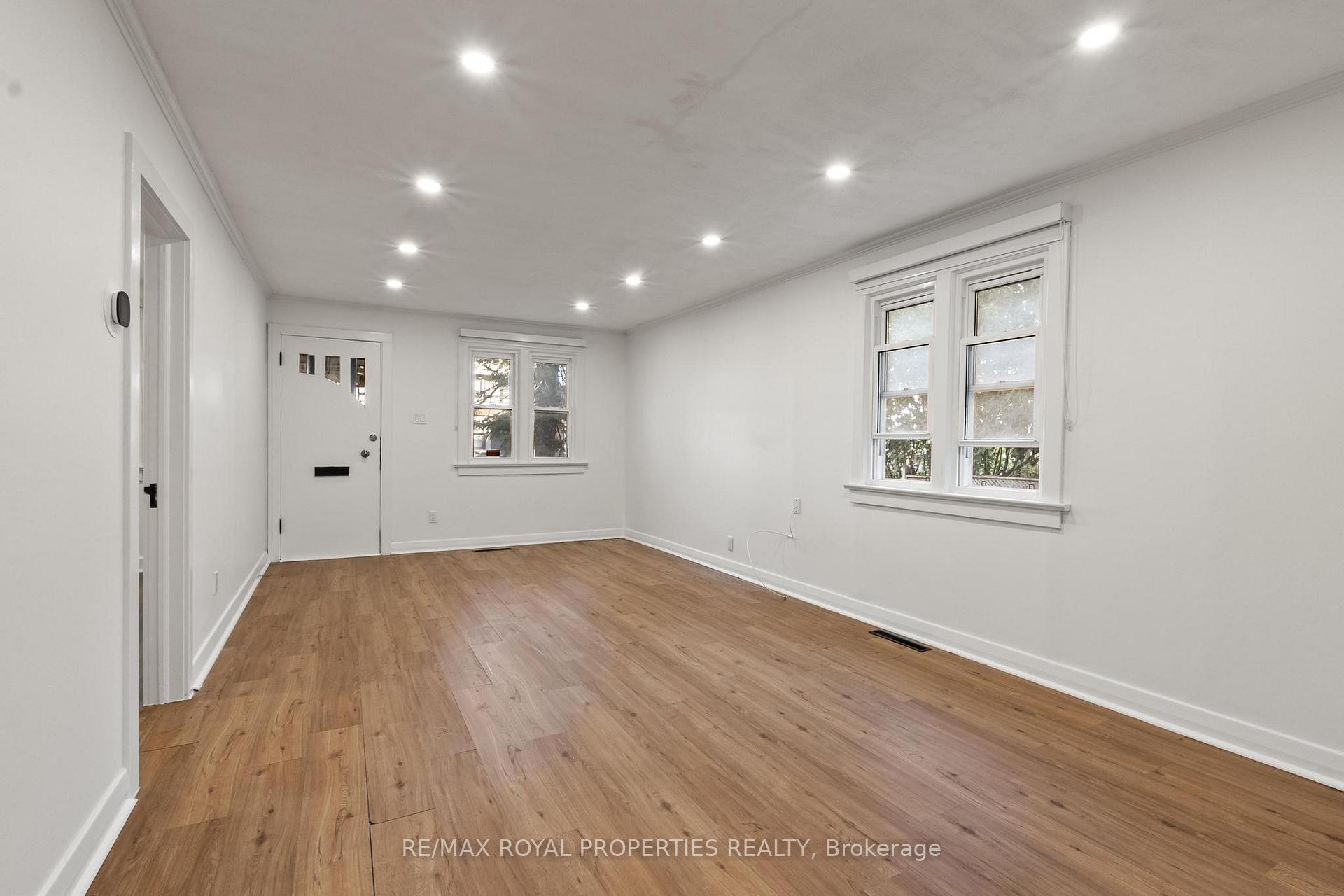 Photo 12 of 624 Marksbury Road, Pickering, West Shore — HOMEH