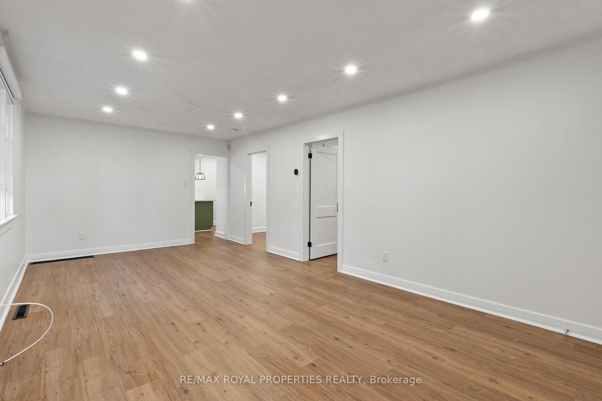 Photo 16 of 624 Marksbury Road, Pickering, West Shore — HOMEH