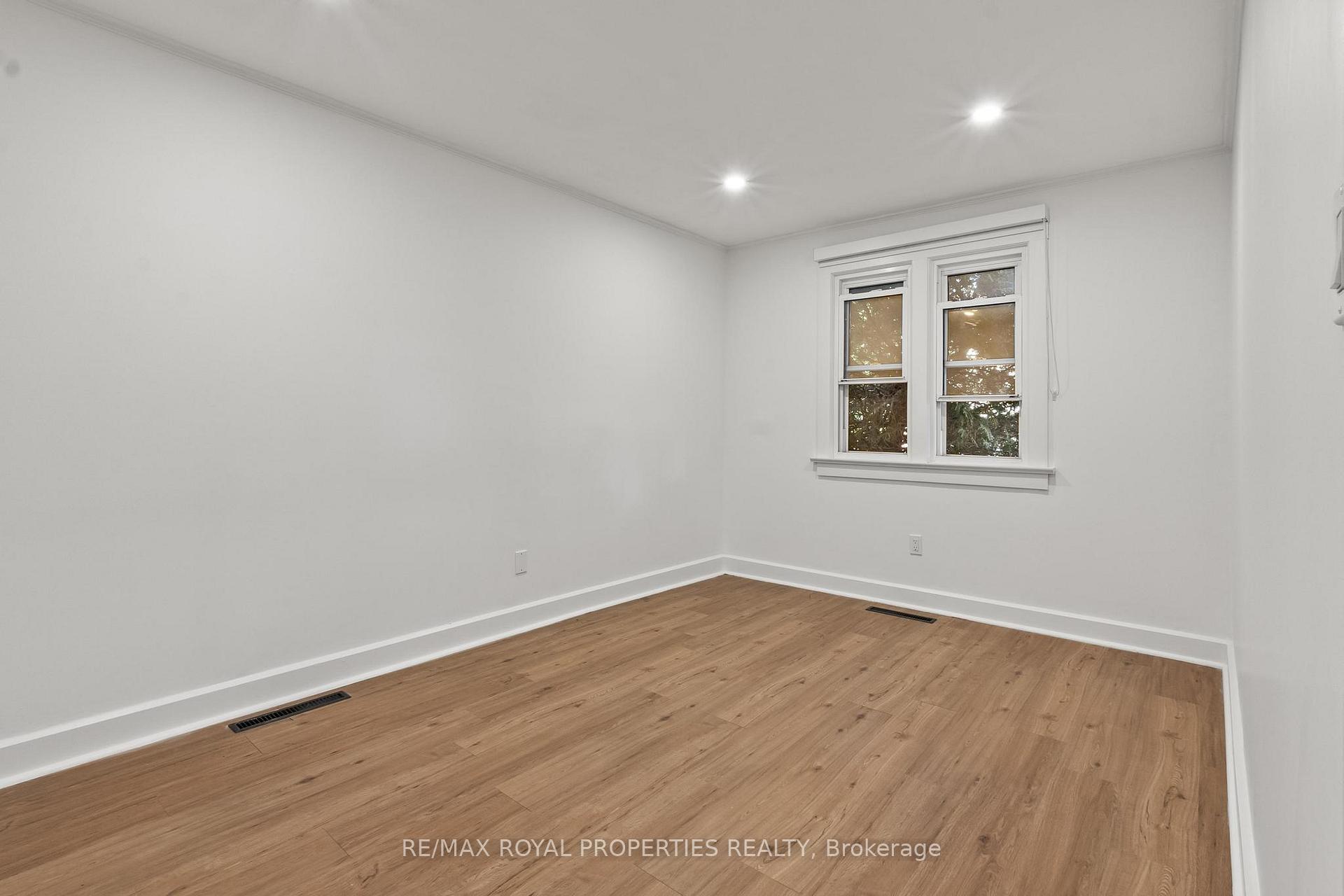 Photo 17 of 624 Marksbury Road, Pickering, West Shore — HOMEH