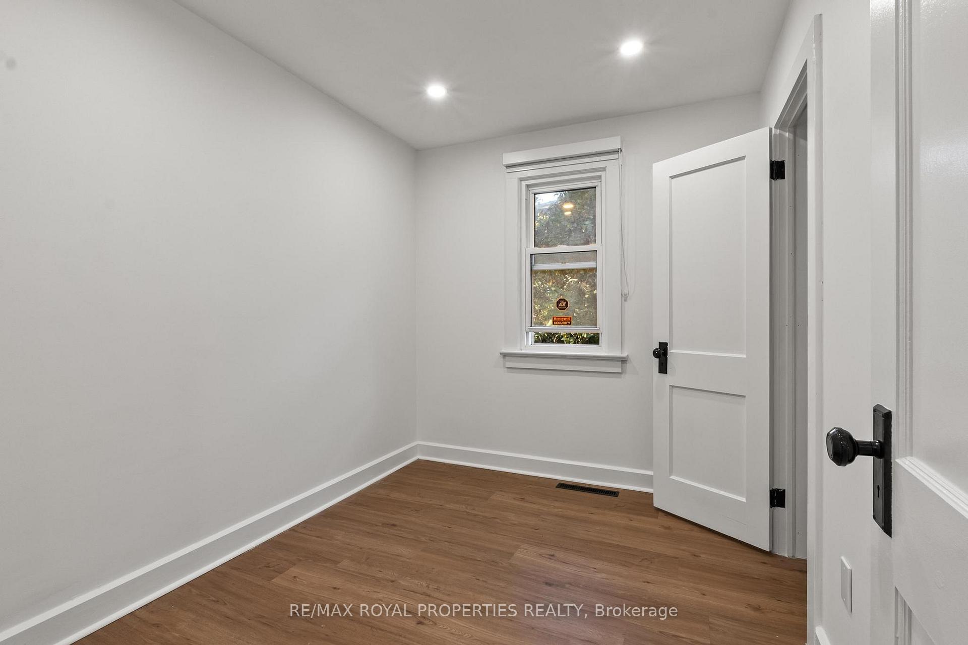 Photo 22 of 624 Marksbury Road, Pickering, West Shore — HOMEH