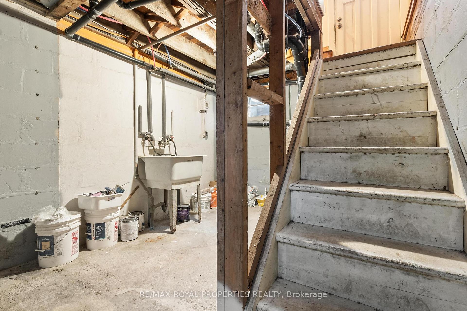 Photo 34 of 624 Marksbury Road, Pickering, West Shore — HOMEH