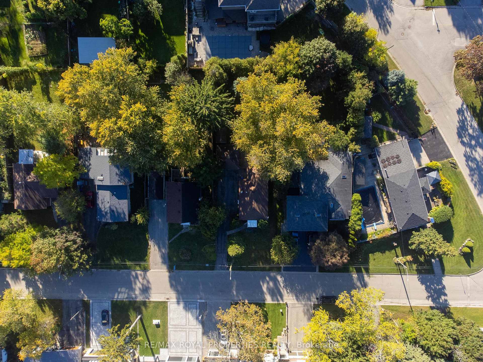 Photo 38 of 624 Marksbury Road, Pickering, West Shore — HOMEH