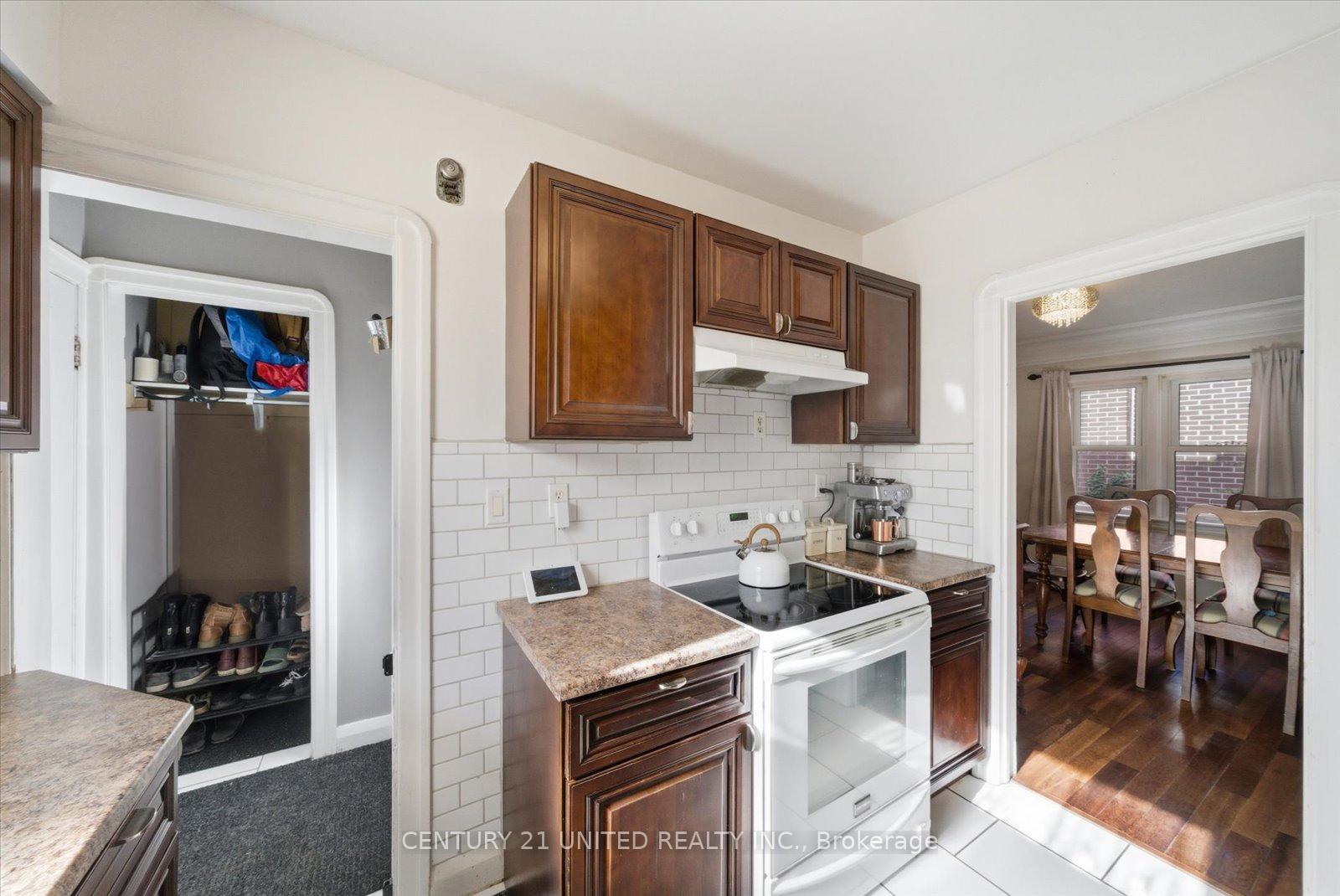 Photo 18 of 776 Bethune Street, Peterborough, Northcrest Ward 5 — HOMEH