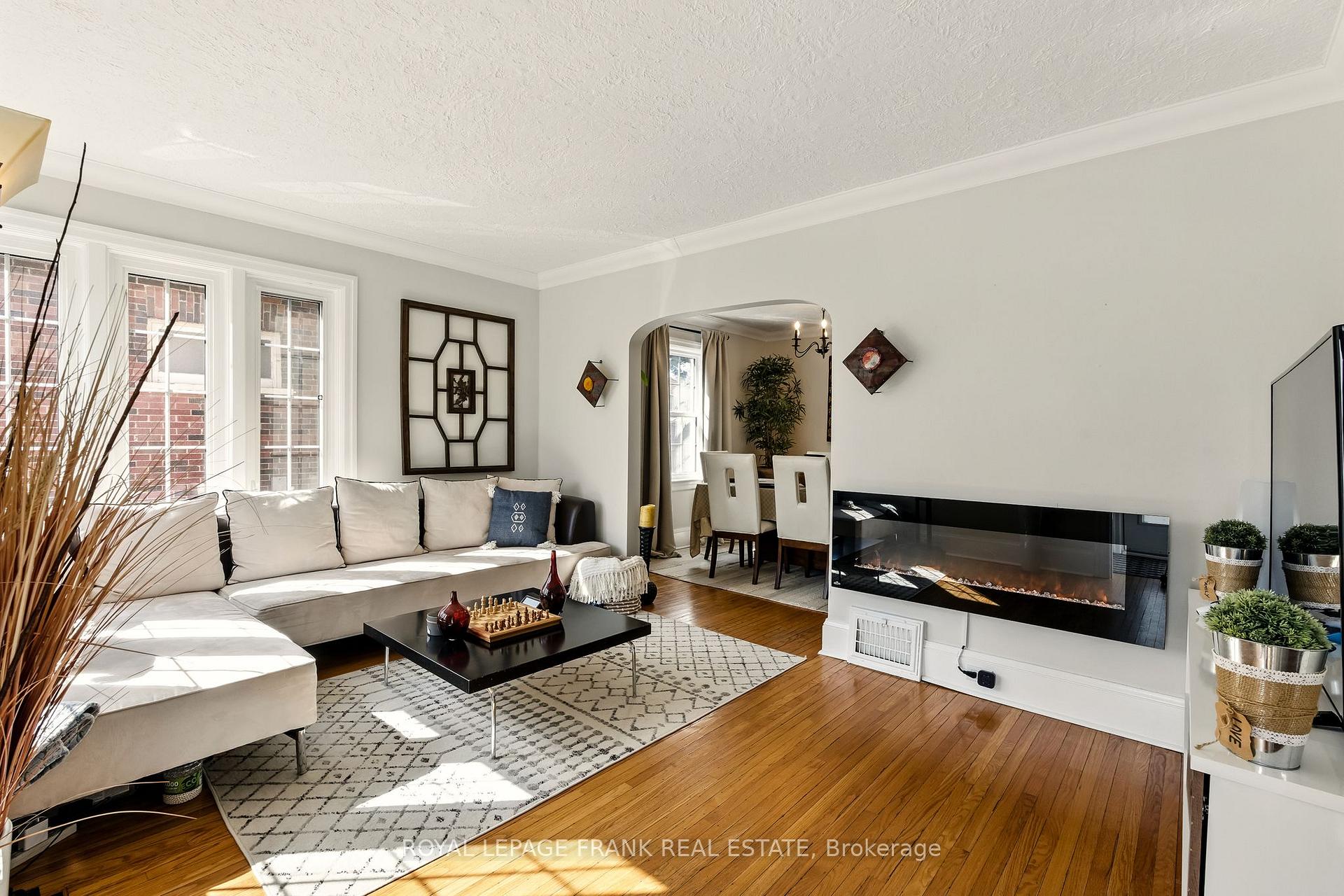 Photo 7 of 308 Leslie Street, Oshawa, O'Neill — HOMEH