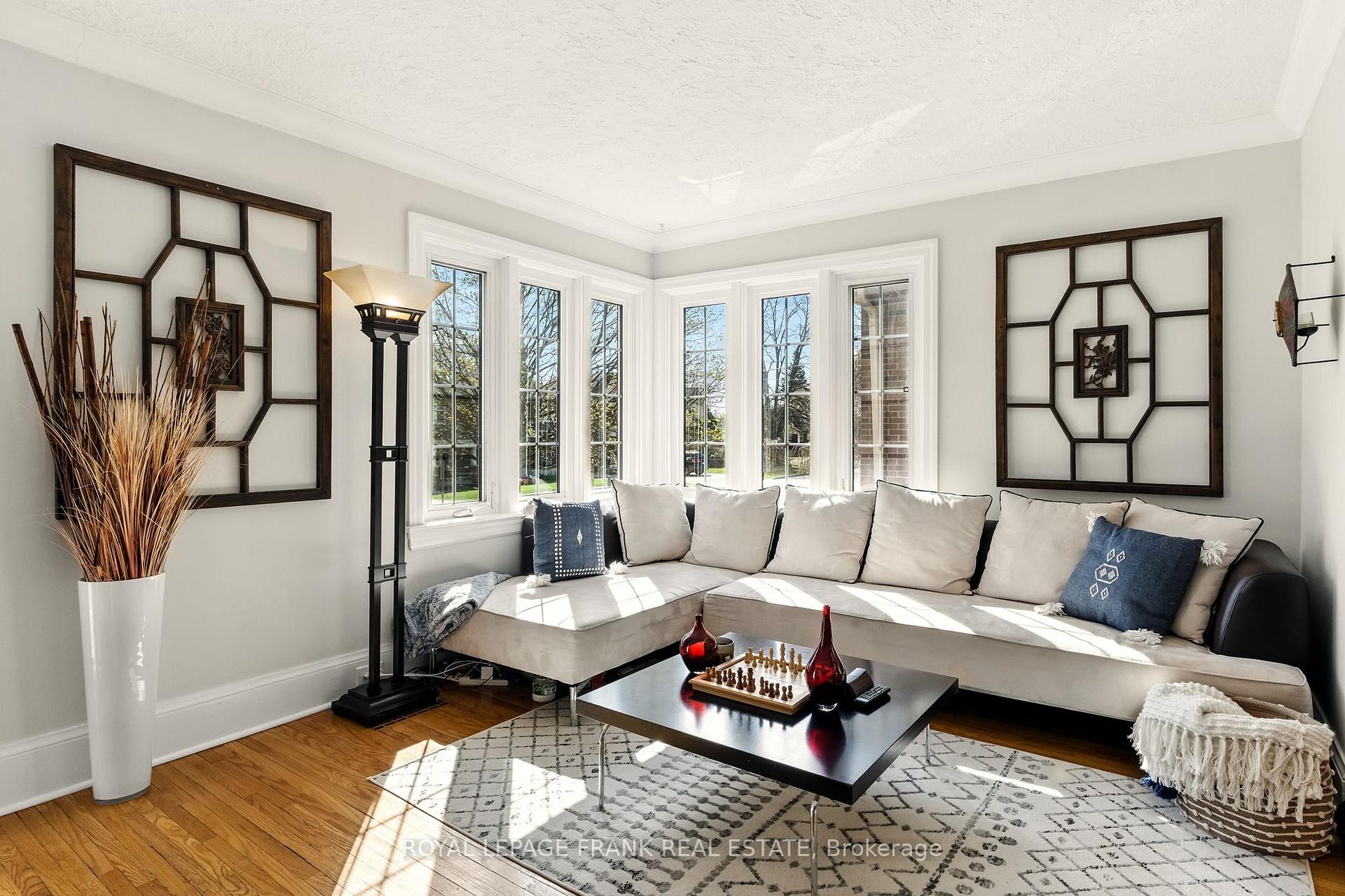 Photo 9 of 308 Leslie Street, Oshawa, O'Neill — HOMEH