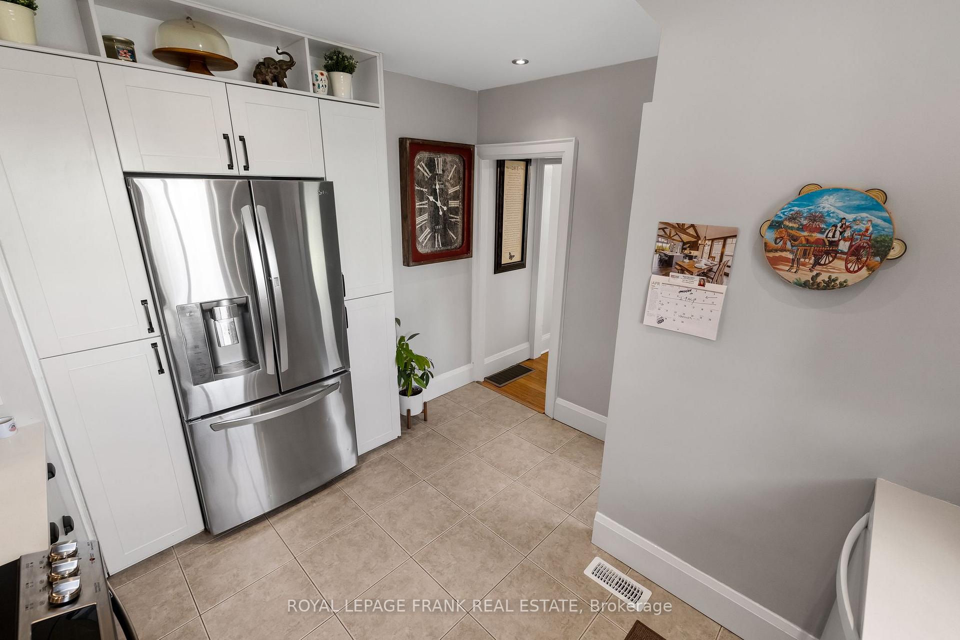 Photo 17 of 308 Leslie Street, Oshawa, O'Neill — HOMEH