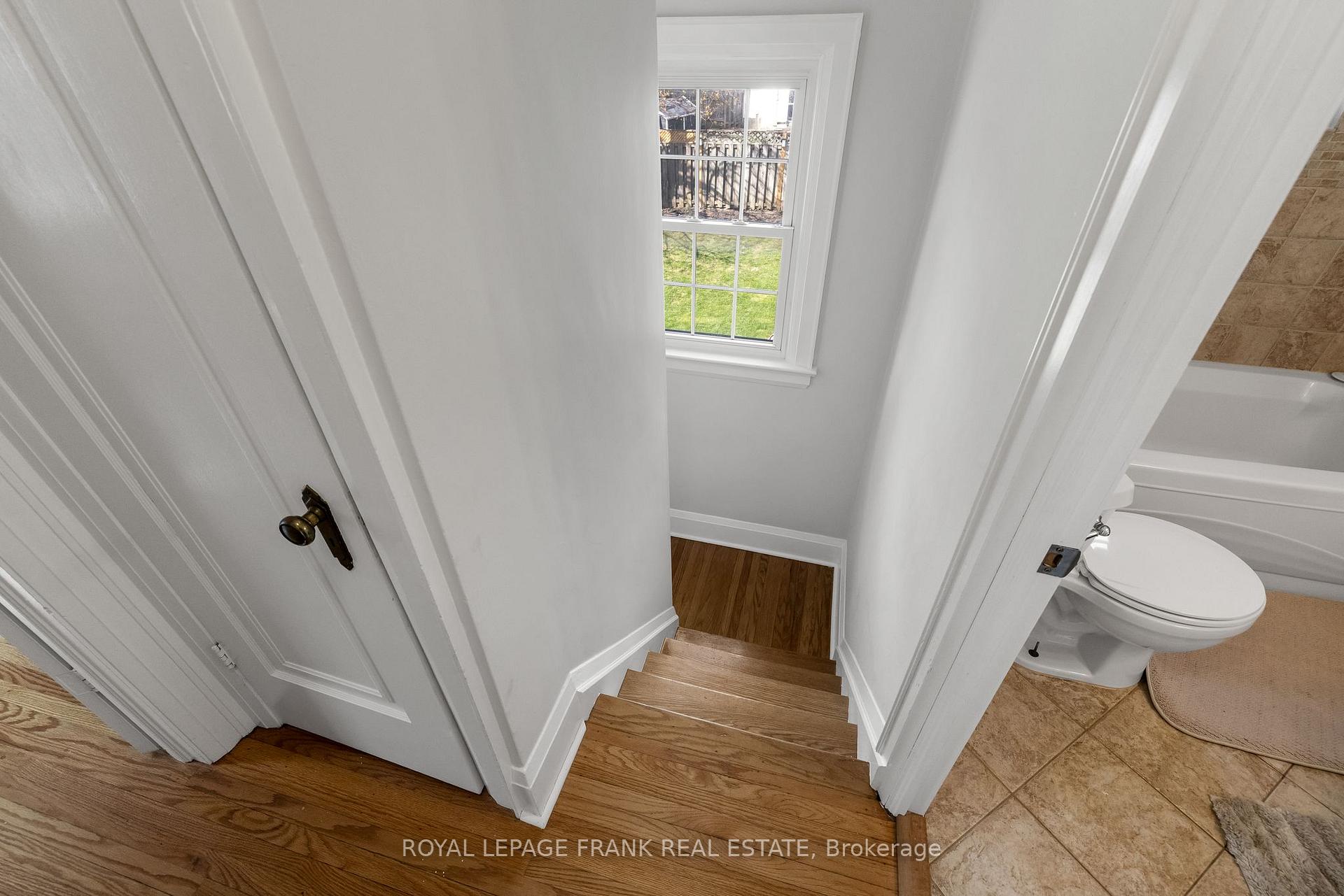 Photo 21 of 308 Leslie Street, Oshawa, O'Neill — HOMEH
