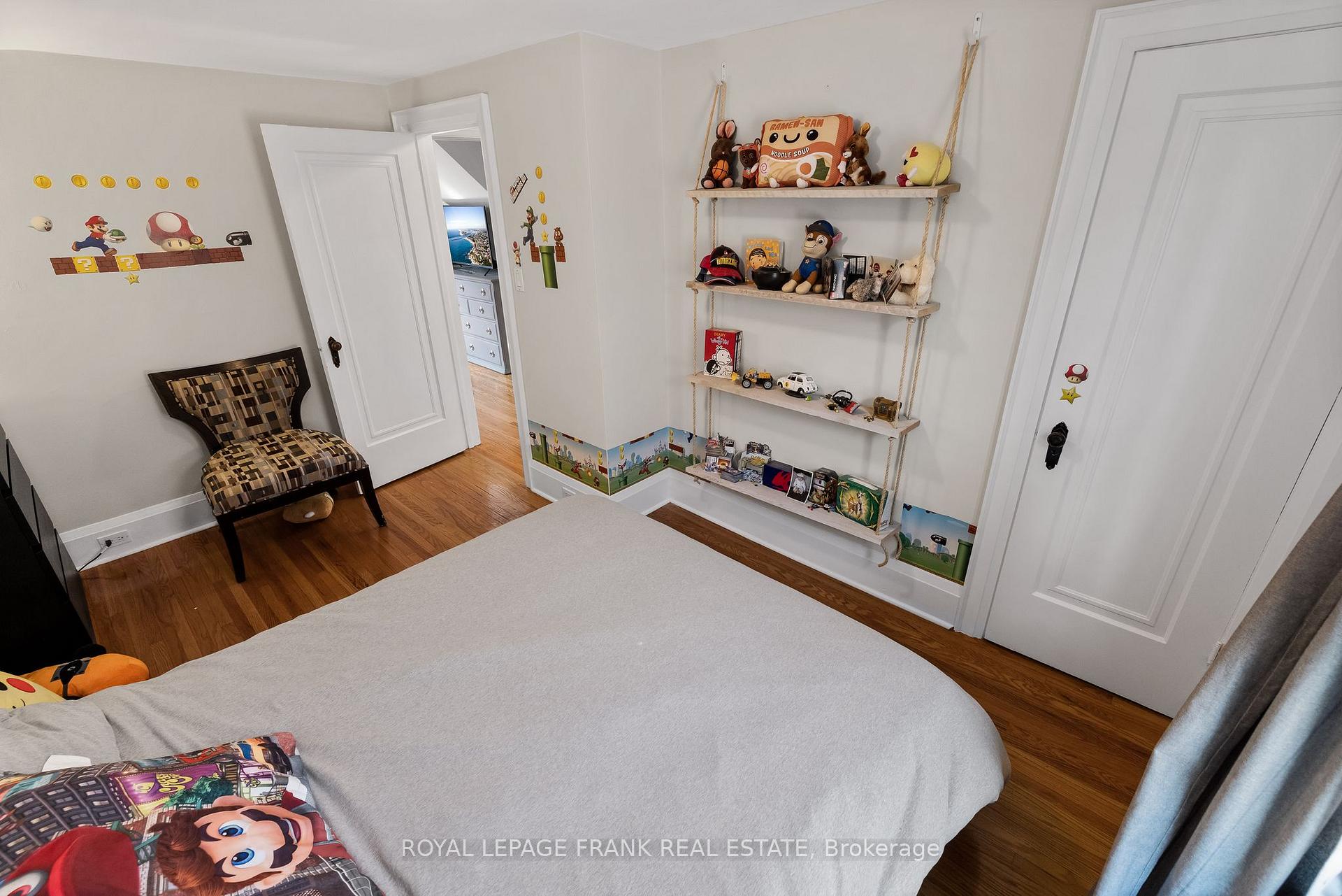Photo 26 of 308 Leslie Street, Oshawa, O'Neill — HOMEH