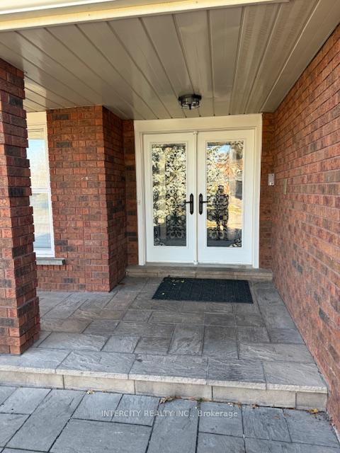 Photo 2 of 99 Clover Leaf Street, Vaughan, East Woodbridge — HOMEH