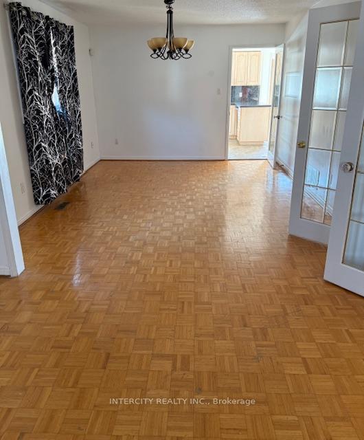 Photo 9 of 99 Clover Leaf Street, Vaughan, East Woodbridge — HOMEH