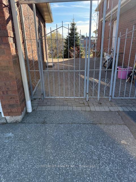Photo 36 of 99 Clover Leaf Street, Vaughan, East Woodbridge — HOMEH