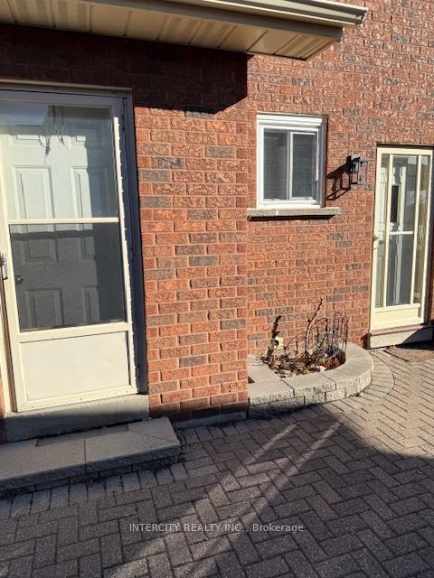 Photo 37 of 99 Clover Leaf Street, Vaughan, East Woodbridge — HOMEH