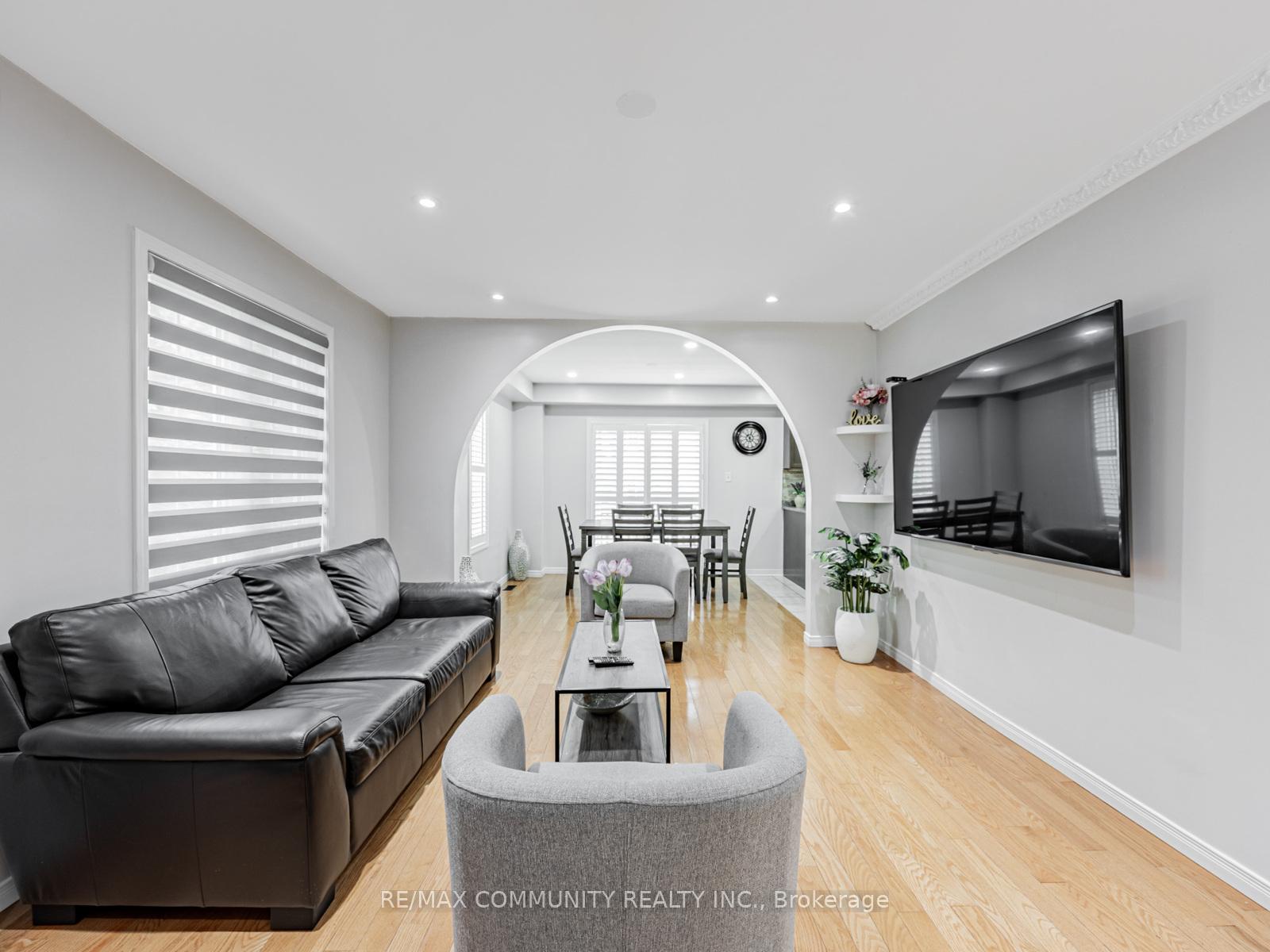 Photo 7 of 9 Camill Avenue, Ajax, Northeast Ajax — HOMEH