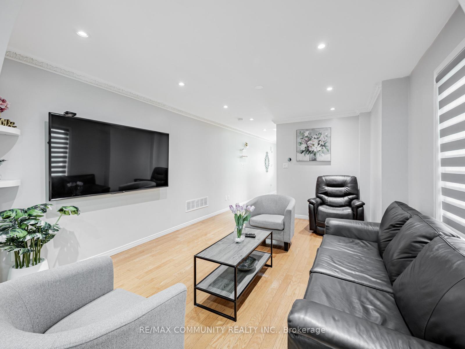 Photo 6 of 9 Camill Avenue, Ajax, Northeast Ajax — HOMEH