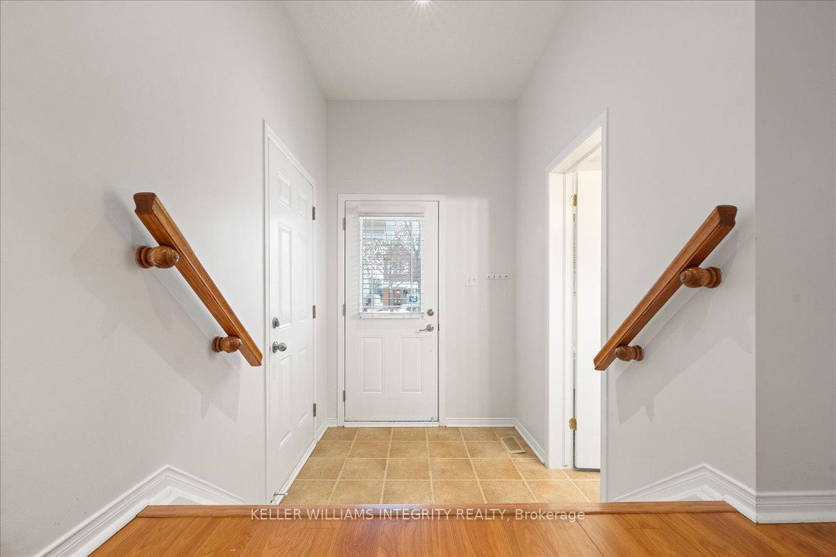Photo 5 of 2023 Boisfranc Circle, Ottawa, Avalon East — HOMEH