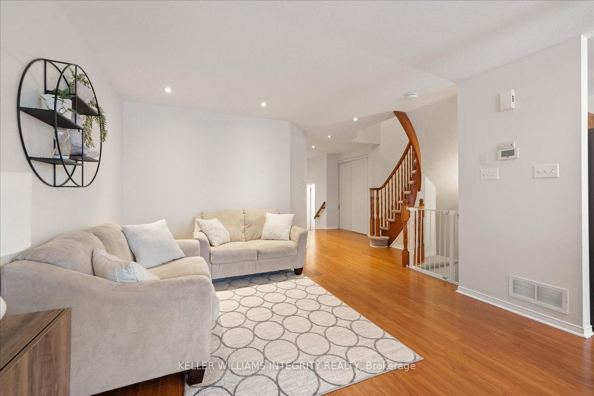 Photo 8 of 2023 Boisfranc Circle, Ottawa, Avalon East — HOMEH