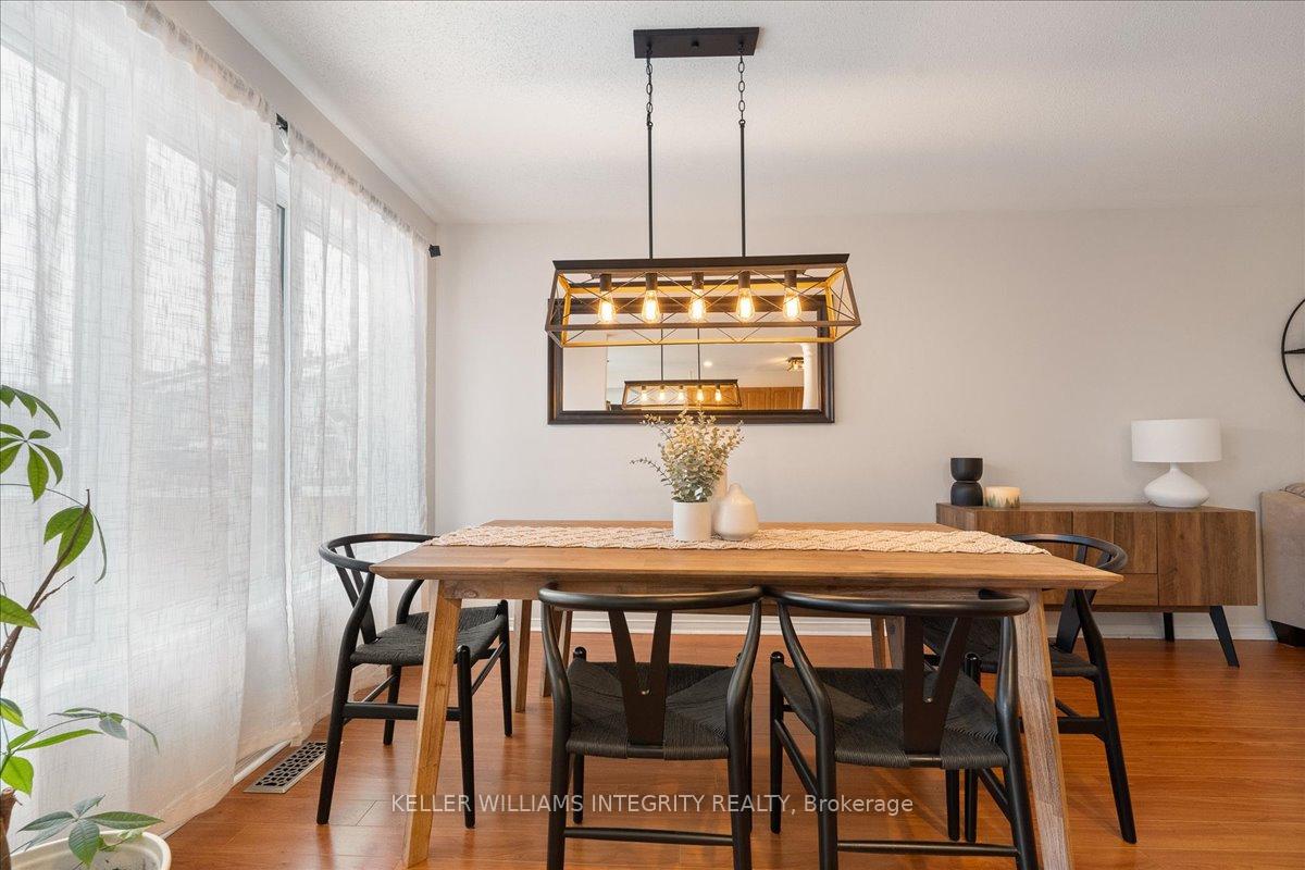 Photo 11 of 2023 Boisfranc Circle, Ottawa, Avalon East — HOMEH