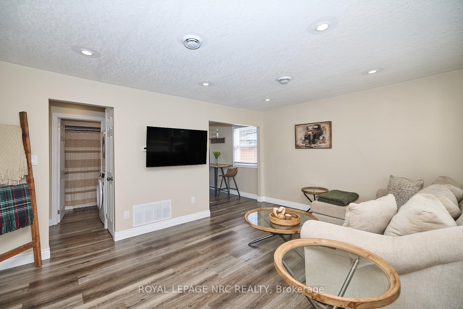 Photo 6 of 91 McNaughton Avenue, Welland, Lincoln/Crowland — HOMEH