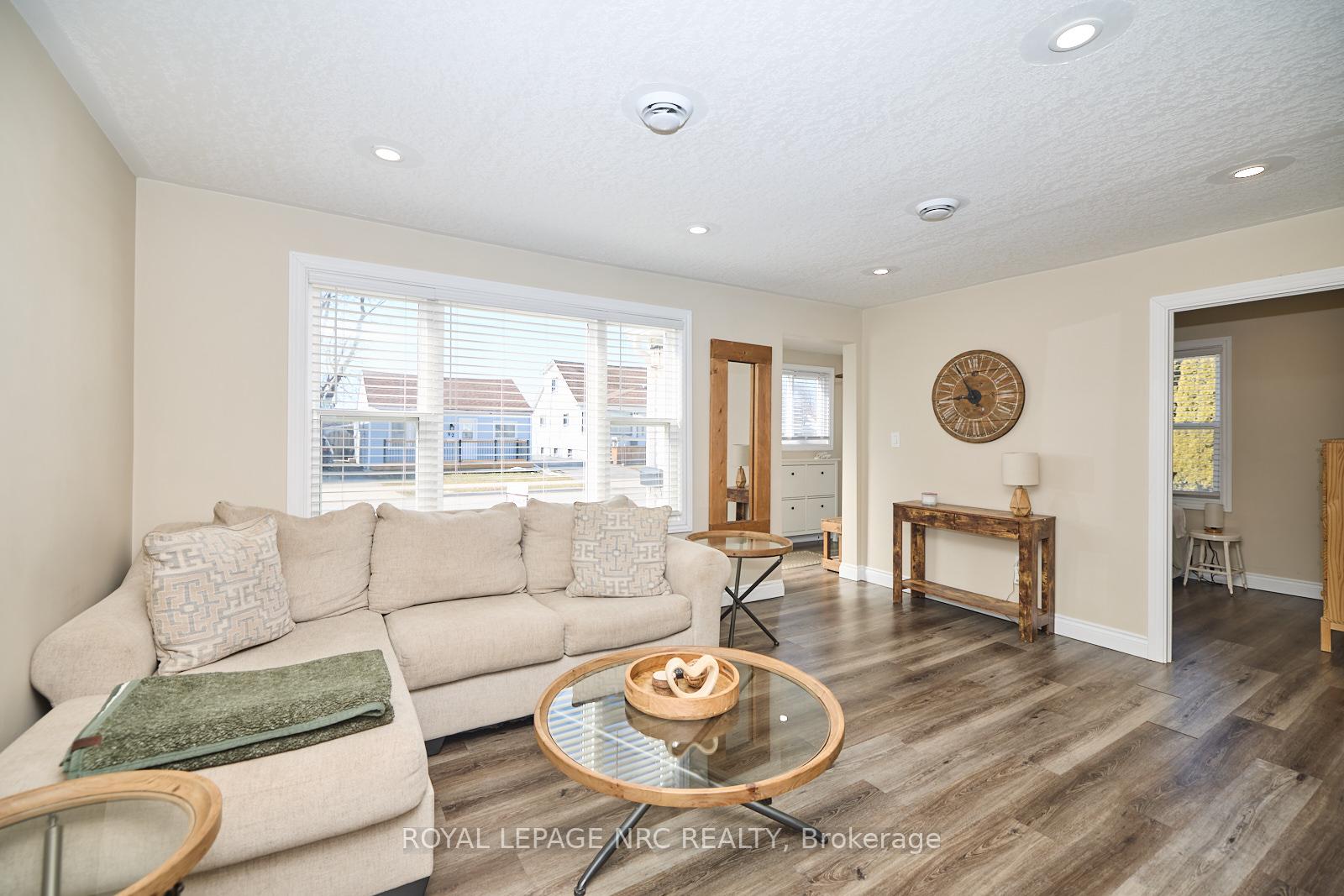 Photo 8 of 91 McNaughton Avenue, Welland, Lincoln/Crowland — HOMEH