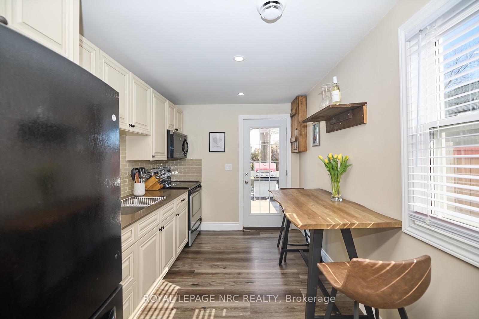Photo 9 of 91 McNaughton Avenue, Welland, Lincoln/Crowland — HOMEH