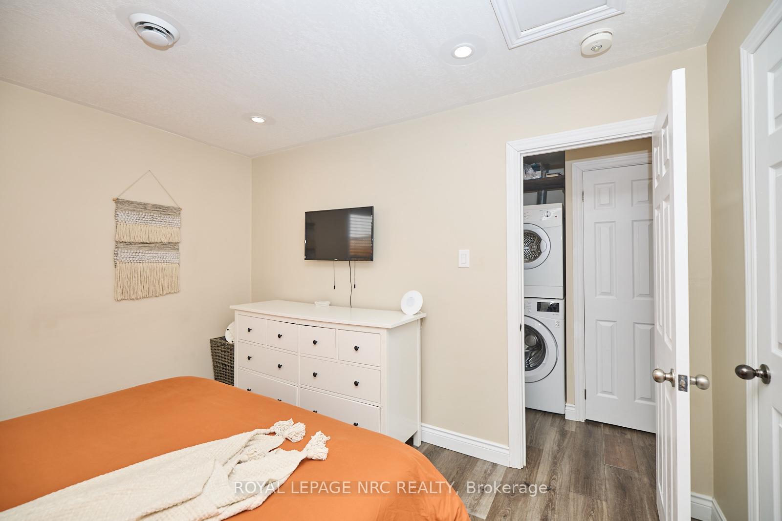 Photo 14 of 91 McNaughton Avenue, Welland, Lincoln/Crowland — HOMEH
