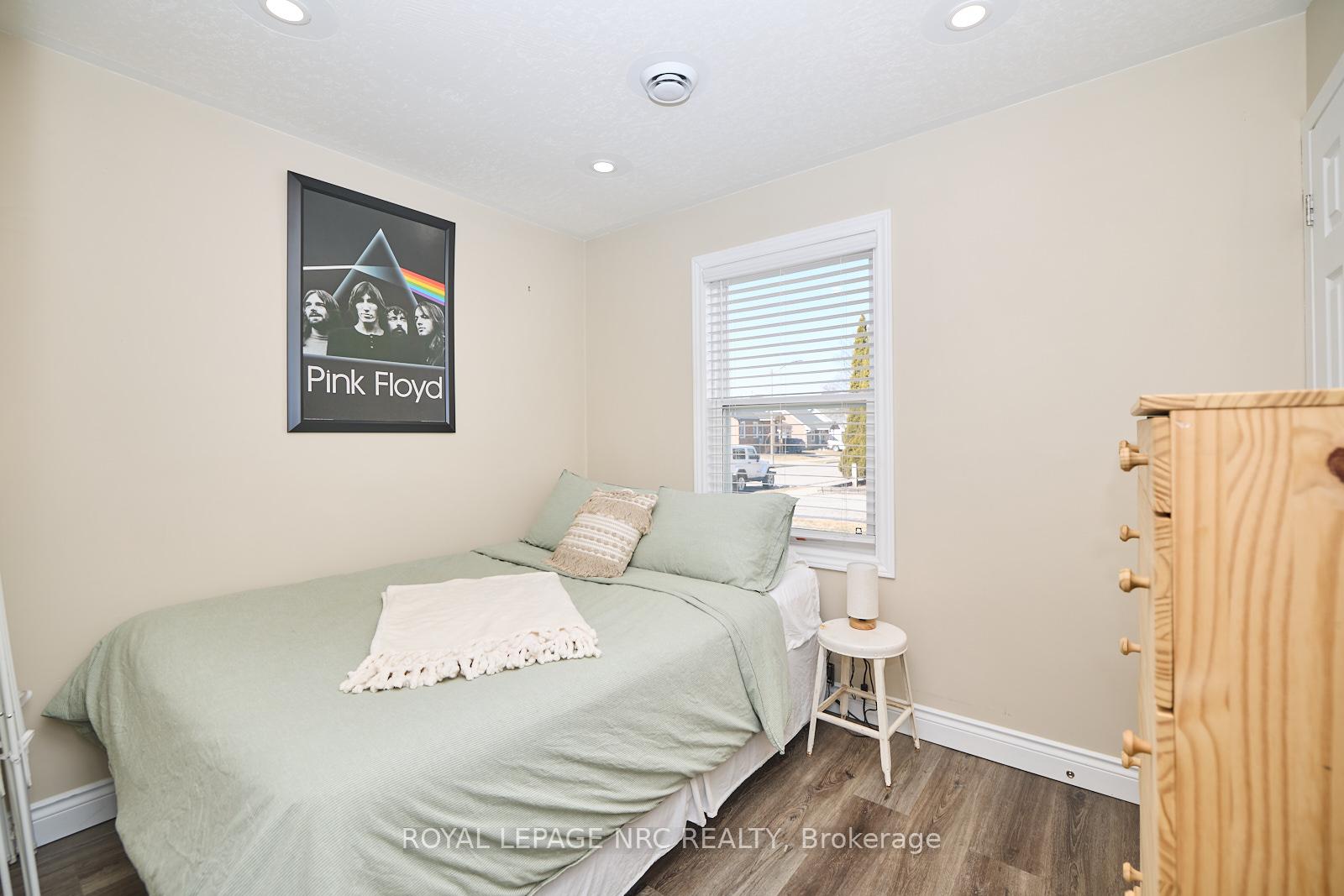 Photo 17 of 91 McNaughton Avenue, Welland, Lincoln/Crowland — HOMEH