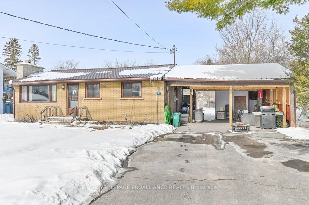 Front of 17 Quinte Road